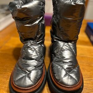 Tory Burch Sleeping Bag Women’s Boots Size 9 Gunmetal Silver